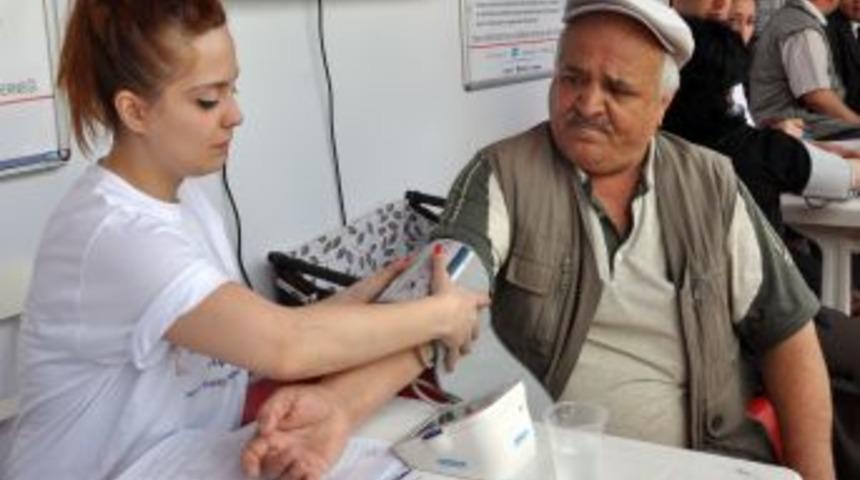 Tansiyon &ouml;l&ccedil;&uuml;m aracına yoğun ilgi