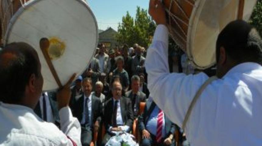 Atalay: T&uuml;rkiye&rsquo;nin misafir ağırlama konusunda hassasiyetleri var