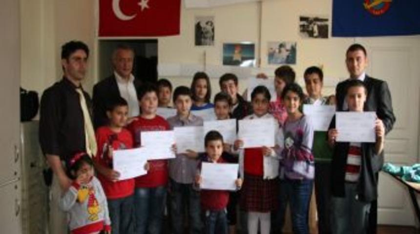 Thk Model U&ccedil;ak Kursu Tamamlandı