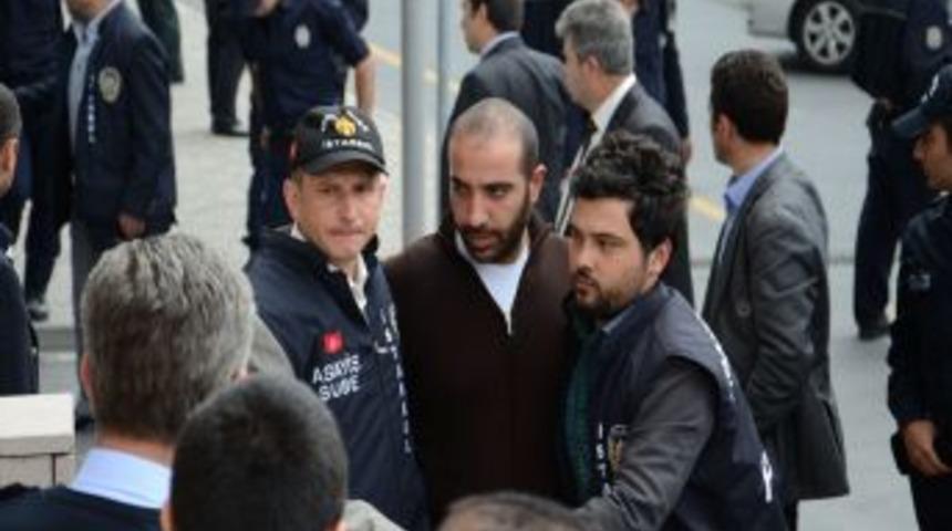 Silahlı kavga zanlıları adliyeye getirildi