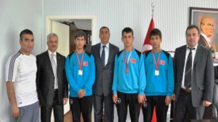 Yetiştirme Yurdu G&uuml;reş&ccedil;ilerinden Ziyaret