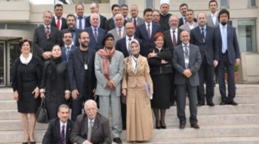 "avrupa'da  İslamofobi Ve Antisemitizm Tehlikesi Yayılıyor"