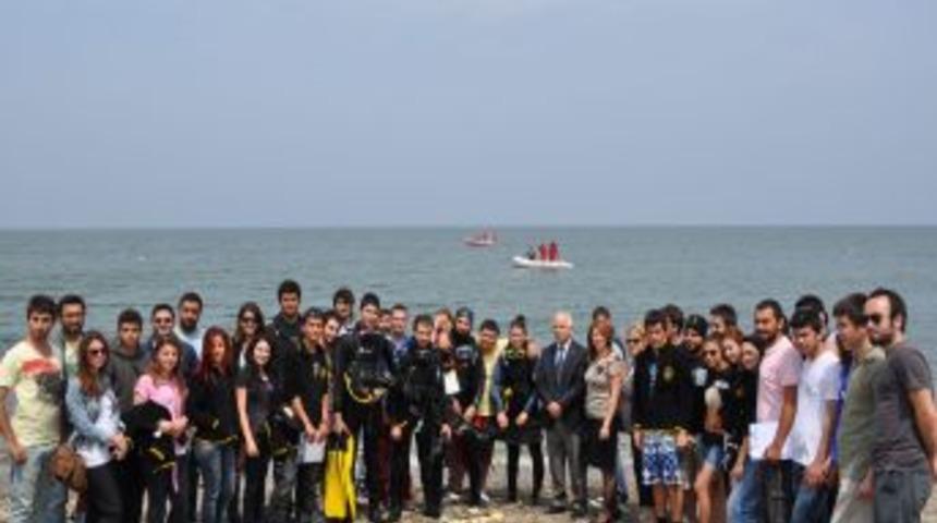 Mudanya'da kıyı dipleri temiz &ccedil;ıktı