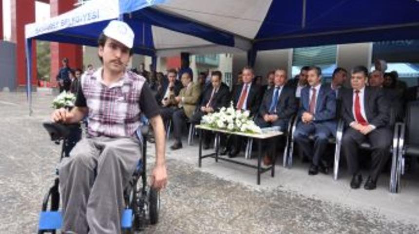 Şahinbey Belediyesi engelli vatandaşların y&uuml;z&uuml;n&uuml; g&uuml;ld&uuml;rd&uuml;
