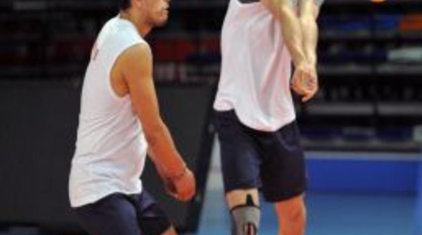 A Milli Erkek Voleybol Takımı &ccedil;alışıyor