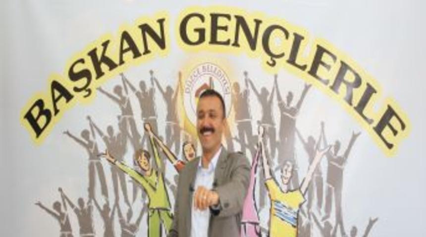 Başkan İsmail Bayram Sağlık Meslek Lisesinde