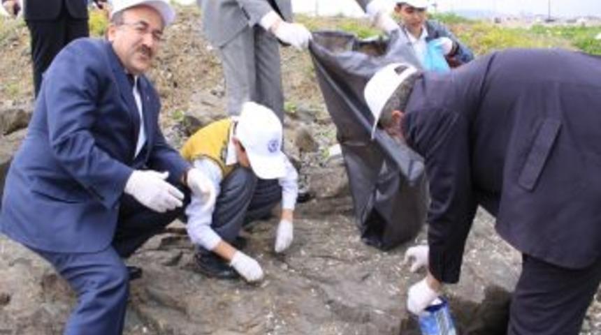 Trabzon'da Sahillerde Bahar Temizliği