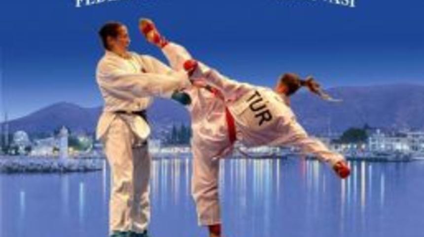 Burhaniye'de Karate Heyecanı