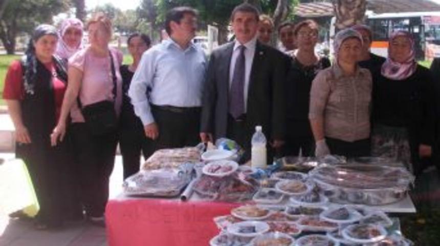 Toplum ve rehabilitasyon merkezleri kermes a&ccedil;tı