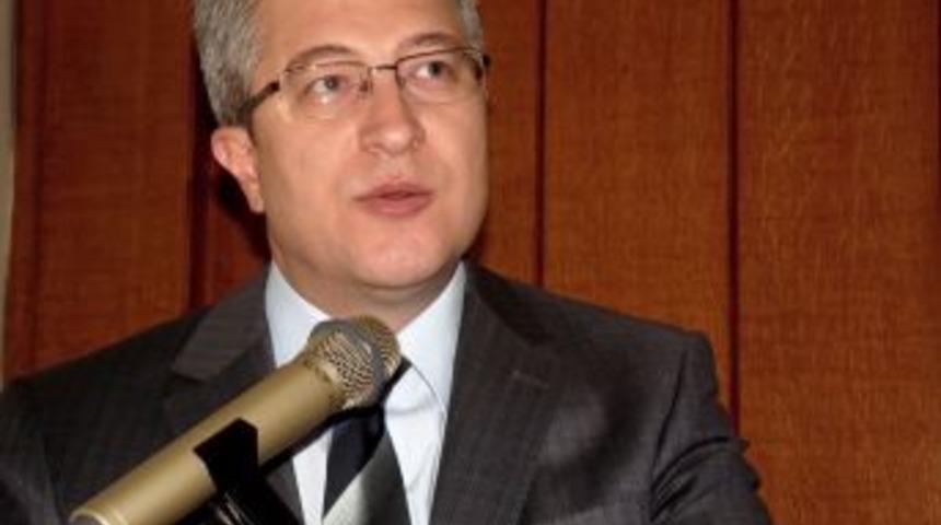 'Kahraman insan &ouml;z&uuml;rl&uuml;ye bakan, hizmet eden ve sahip &ccedil;ıkandır'