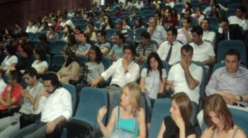 Avrupa&rsquo;da demokrasinin &ouml;n&uuml;ndeki en b&uuml;y&uuml;k engel ırk&ccedil;ılıktır