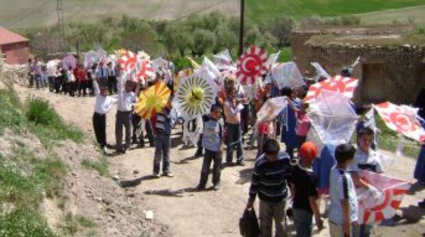 Aksaray'da U&ccedil;urtma Şenliği