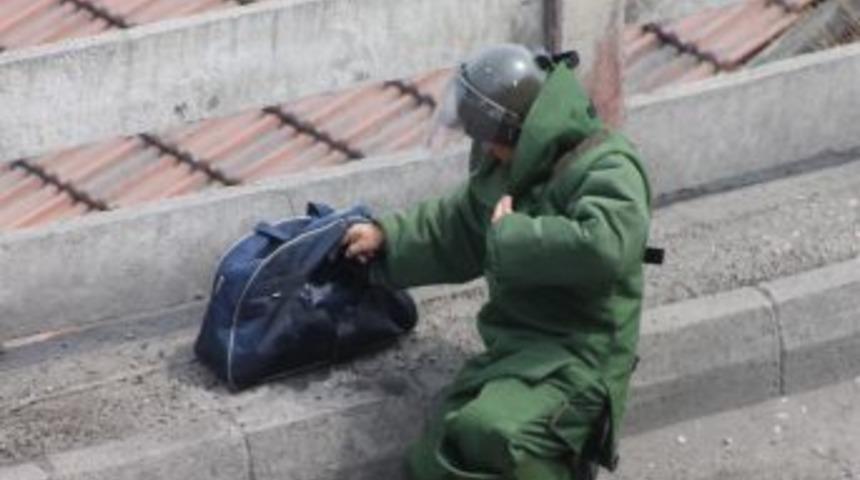 Karayolunda Unutulan Valiz Bomba Paniğine Neden Oldu