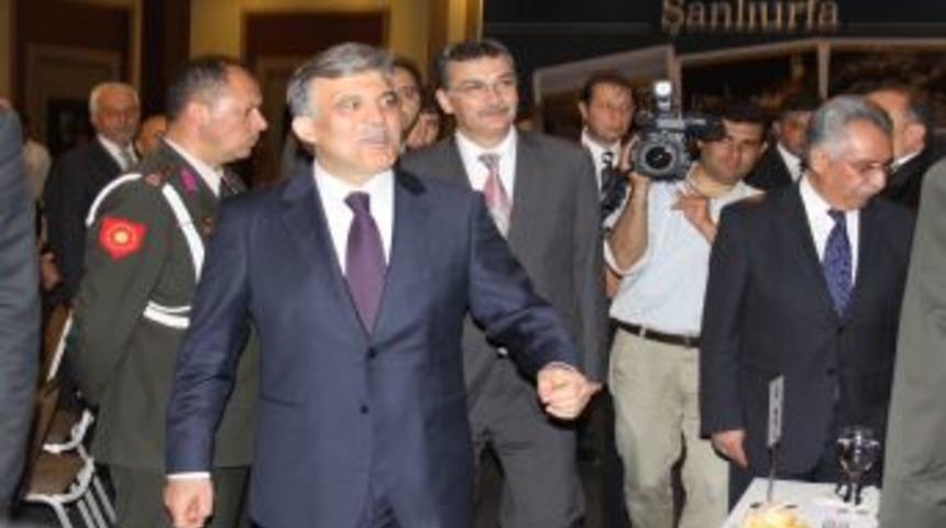 Cumhurbaşkanı G&uuml;l, ter&ouml;re karşı birlik &ccedil;ağrısı yaptı