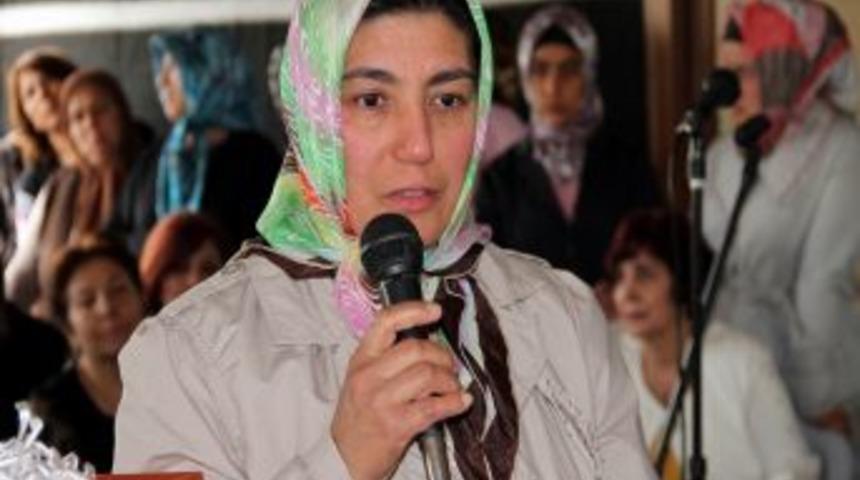 Şehit Annesine 'yılın Annesi' &Ouml;d&uuml;l&uuml;