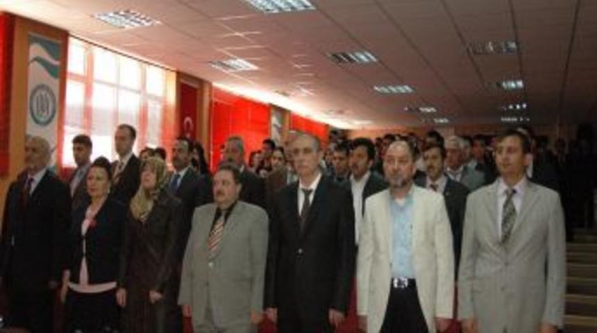 Be&uuml;'de 'g&ouml;kkubbe Altında Birlikte Yaşamak' Adlı Konferans D&uuml;zenlendi