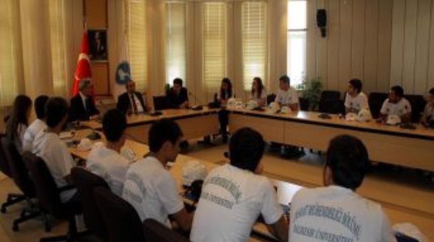 Balıkesir &Uuml;niversitesi &Ouml;ğrencilerinin Van Ziyareti