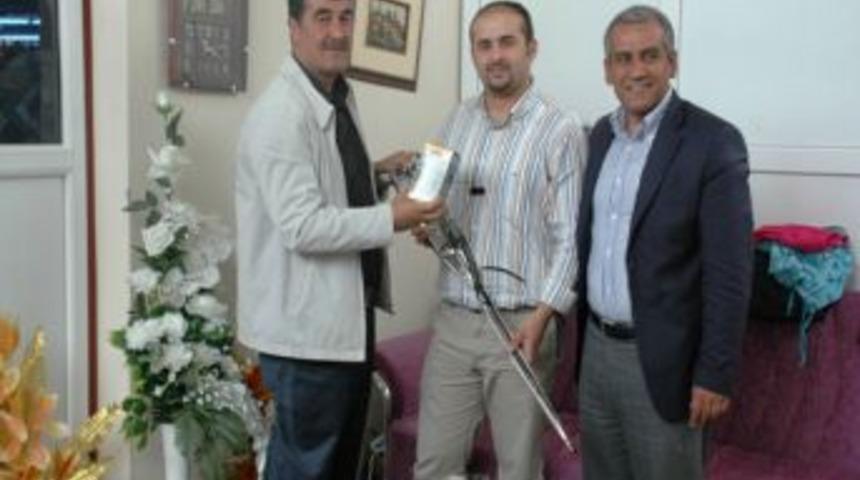 Adilcevaz&rsquo;daki tekstil at&ouml;lyesi ilk ihracat anlaşmasını yaptı