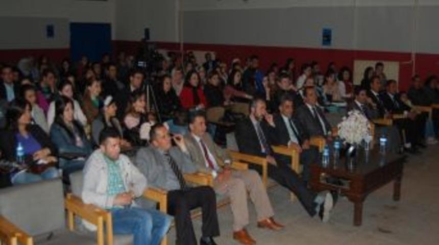 G&uuml;roymak İmkb Lisesi &Ouml;ğrencilerinin Tiyatro Etkinliği