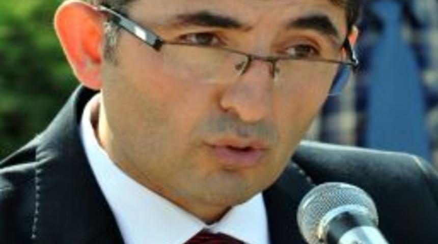 Dr: Kişioğlu: Sağlık hizmetlerinin verilmesinde hemşirelerin rol&uuml; b&uuml;y&uuml;k