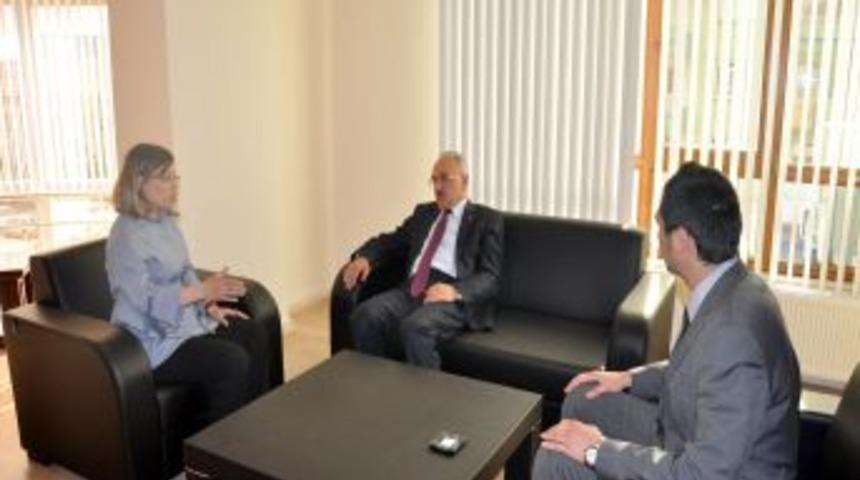 Vali Yenig&uuml;n'den Kurum Ziyaretleri