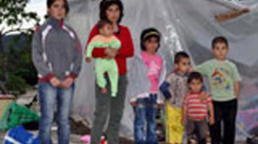 &Ccedil;&ouml;pl&uuml;kte yaşayan aileye yardım eli uzandı