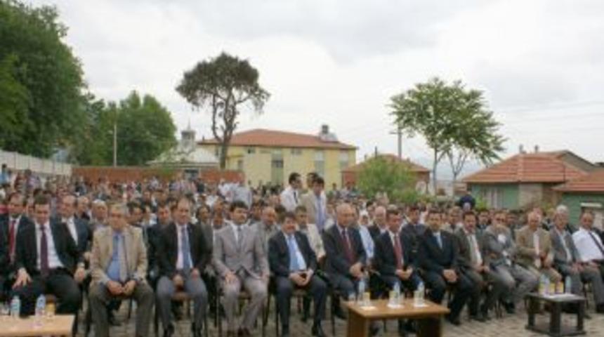 Kırkağa&ccedil;&rsquo;ta Roman mahallesine okuma salonu yapılıyor