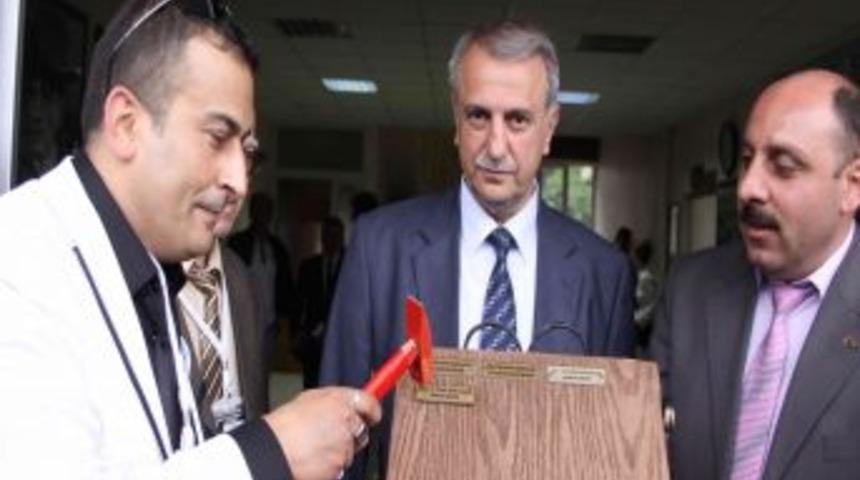 Ş&ouml;lenin Anısına Yaş K&uuml;t&uuml;ğ&uuml;ne Plaket