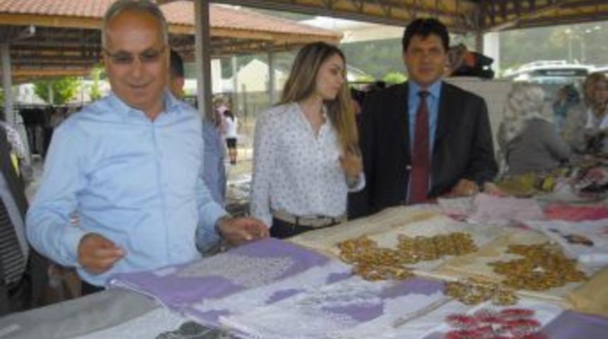 G&ouml;kkuşağı, ihtiya&ccedil; sahibi &ouml;ğrenciler yararına kermes d&uuml;zenledi