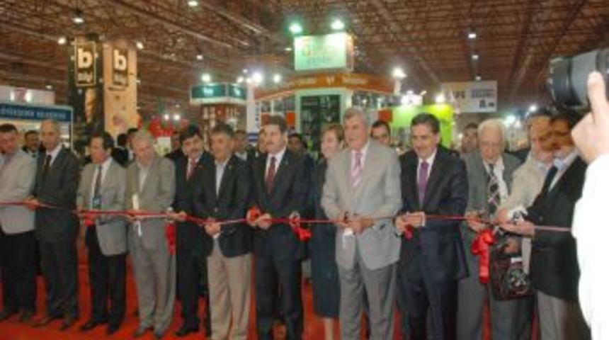 4. Kocaeli Kitap Fuarı a&ccedil;ıldı