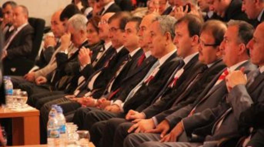 Arın&ccedil;, "balkanlardaki Osmanlı İzleri" Sergisini A&ccedil;tı