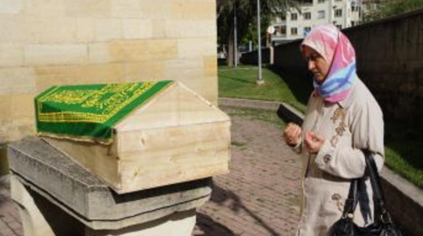 Kastamonu'da Keneden Bir Kişi &Ouml;ld&uuml;