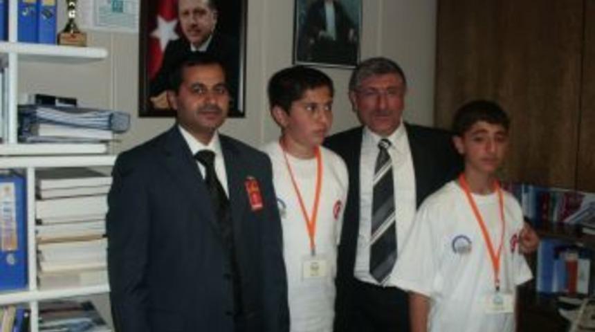 T&Uuml;BİTAK Şampiyonları, Milletvekili Yahya Akman&rsquo;ı ziyaret etti
