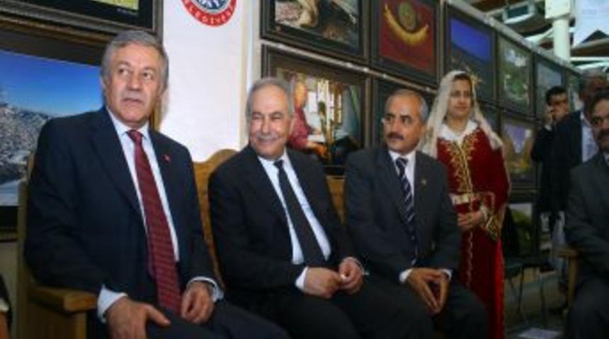 Eski Bakan Başesgioğlu, Kastamonu G&uuml;nleri'ni Ziyaret Etti
