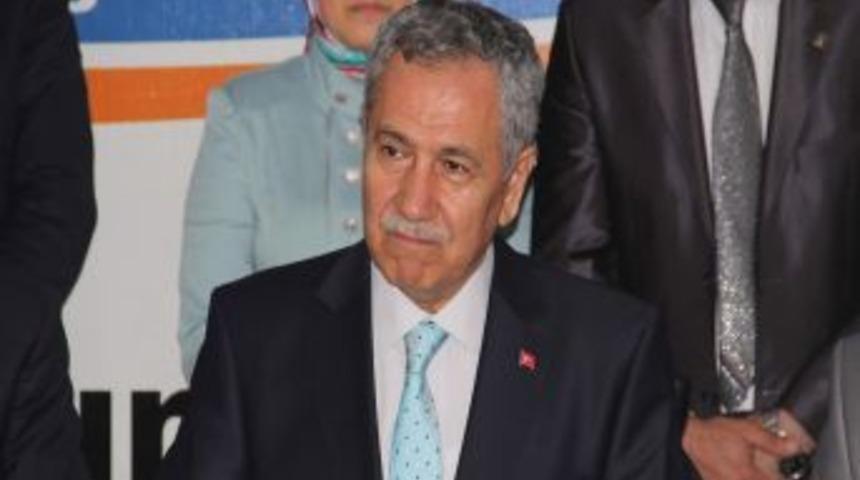 Arın&ccedil;'tan Teyo Dayı Taklidi