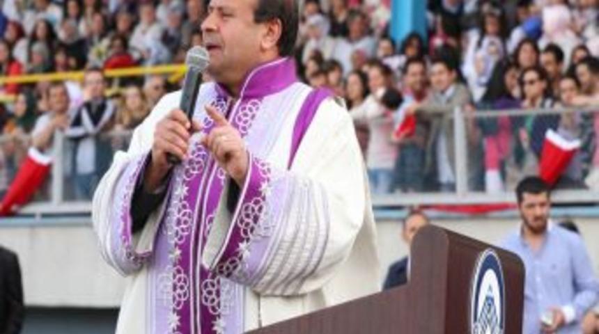Karatekin &Uuml;niversitesi'nde mezuniyet coşkusu