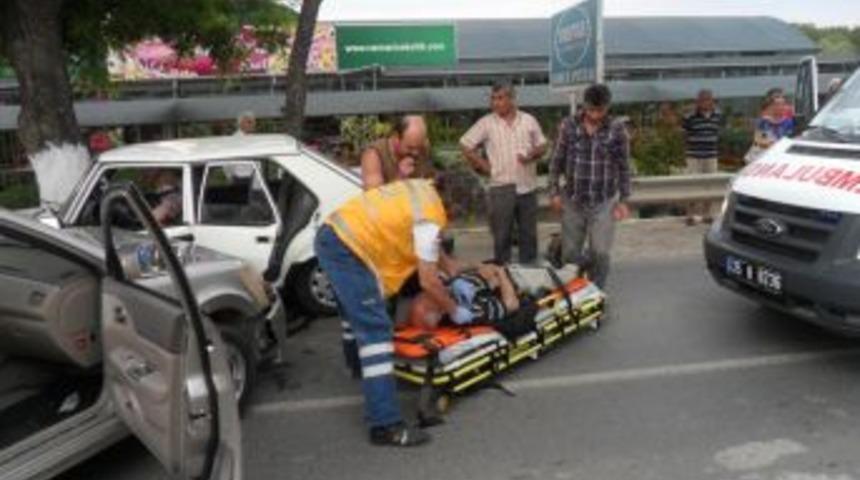 Urla Ağa&ccedil;lı Yolda Zincirleme Kaza