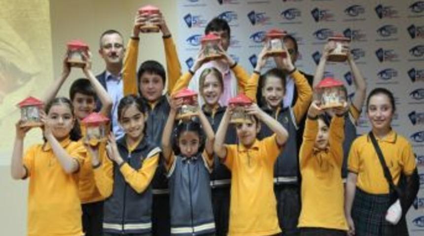 Annelerine &lsquo;iyilik&rsquo; hediye ettiler