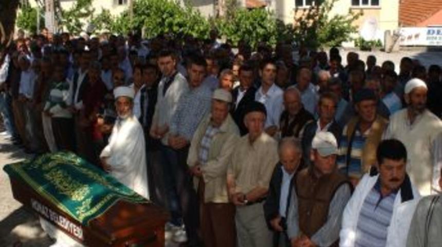 Derbiye Kalbi Dayanamadı