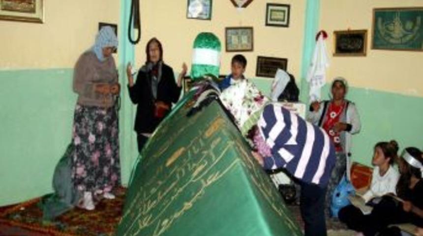 Uşak'ta Kolu A&ccedil;ık Hacım Sultan'ı Anma Etkinlikleri