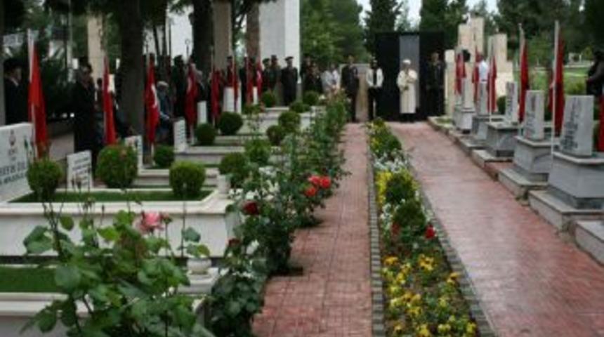 En Acı Anneler G&uuml;n&uuml;