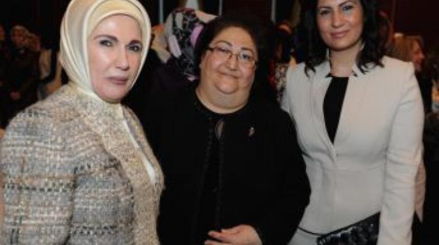 Ak Parti Vekil Eşleri Balkanlara Barış İ&ccedil;in Gidiyor