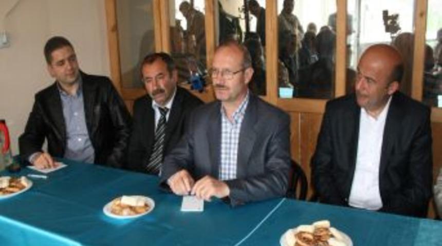 Ak Parti Konya İl Teşkilatı'nın İl&ccedil;e Ziyaretleri S&uuml;r&uuml;yor