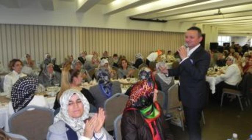 Ertuğrul Erkişi, şarkılarını anneler i&ccedil;in s&ouml;yledi