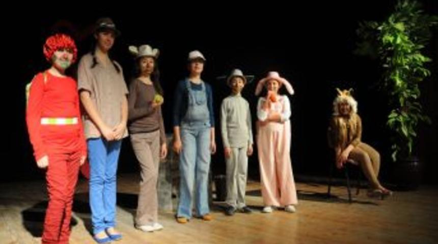 Cimcime Tavşan B&uuml;y&uuml;k Alkış Aldı