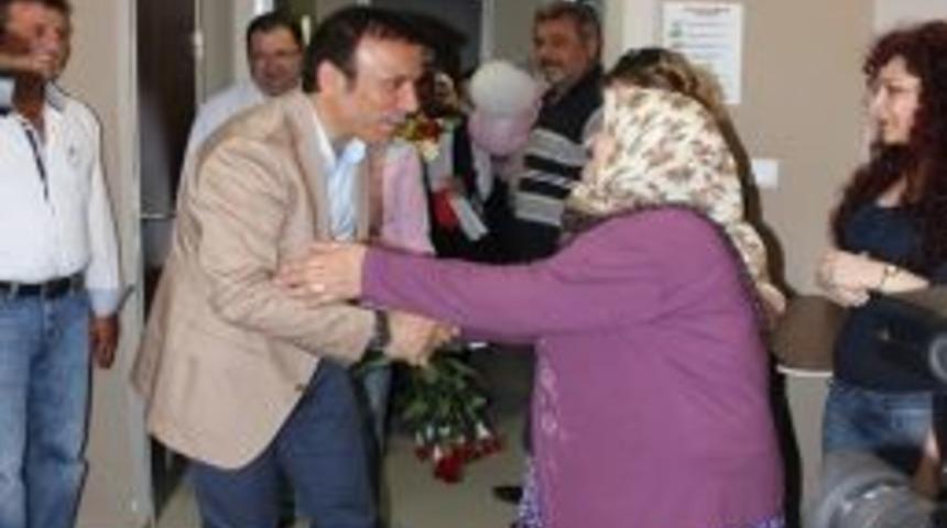 Başkan Gen&ccedil;'ten Medıcana'ya Anneler G&uuml;n&uuml; Ziyareti