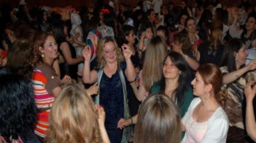 Hemşireler Stres Attı