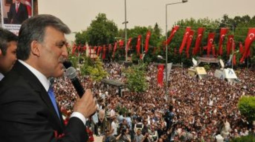 Cumhurbaşkanı G&uuml;l, G&uuml;neydoğu gezisini twitter'a taşıdı