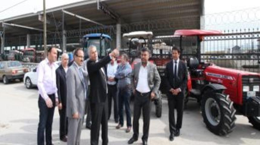 Başkan Zolan, Denizli Trakt&ouml;r Galericileri Sitesi'ni ziyaret etti