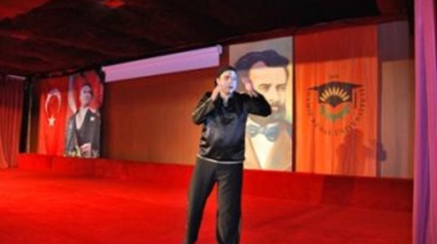 Mim Sanatı &Uuml;zerine Pandomim G&ouml;sterisi Yapıldı